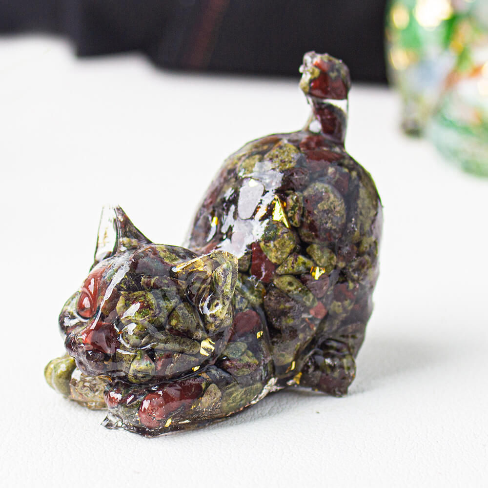 Handmade Natural Crystal Gemstone Cat with Raised Tail - Dragon Blood Jasper