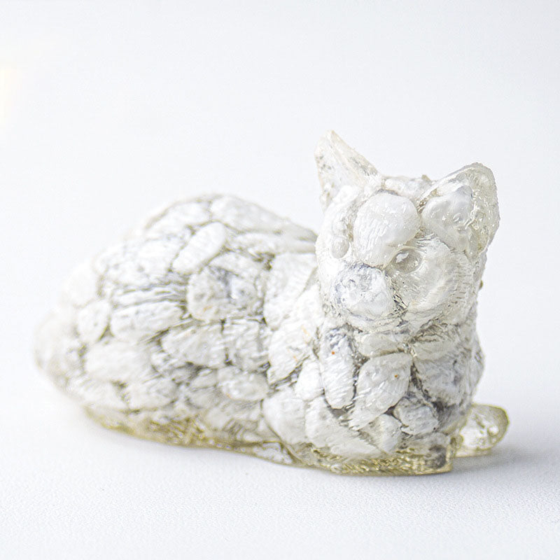 Handmade Natural Crystal Gemstone Lying Cat - Howlite