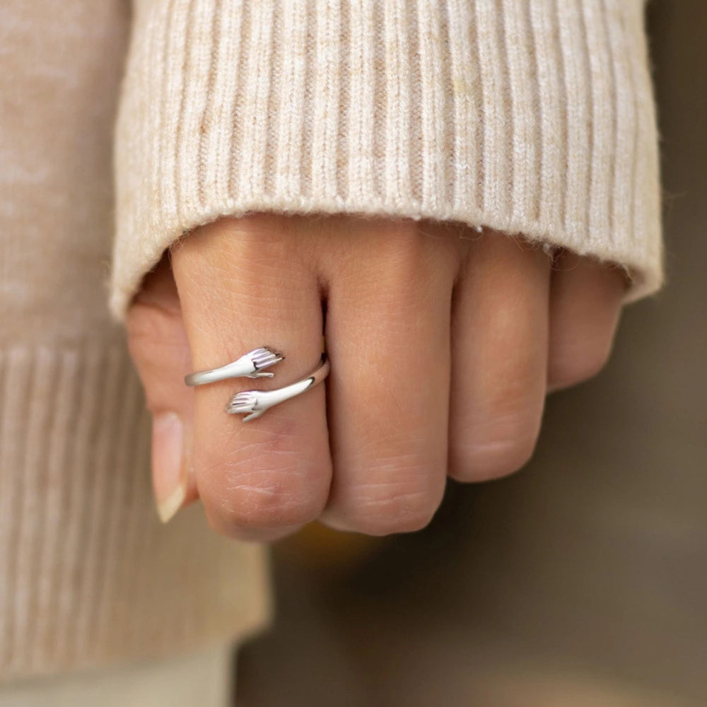 Meaningful jewelry gift to celebrate the bond between dad and daughter