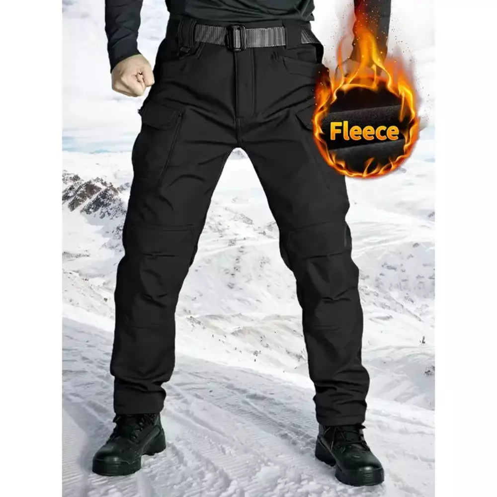 Warm tactical pants for men's cold-weather outfits